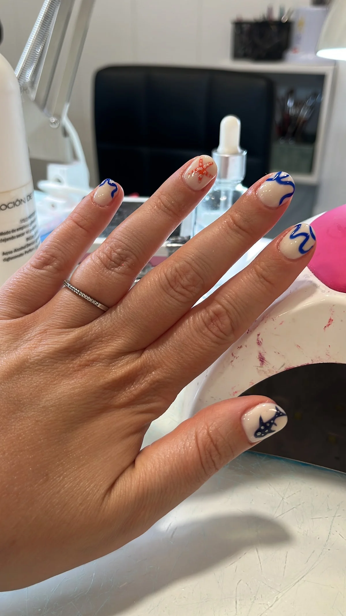 Bailarina manicura y pedicura