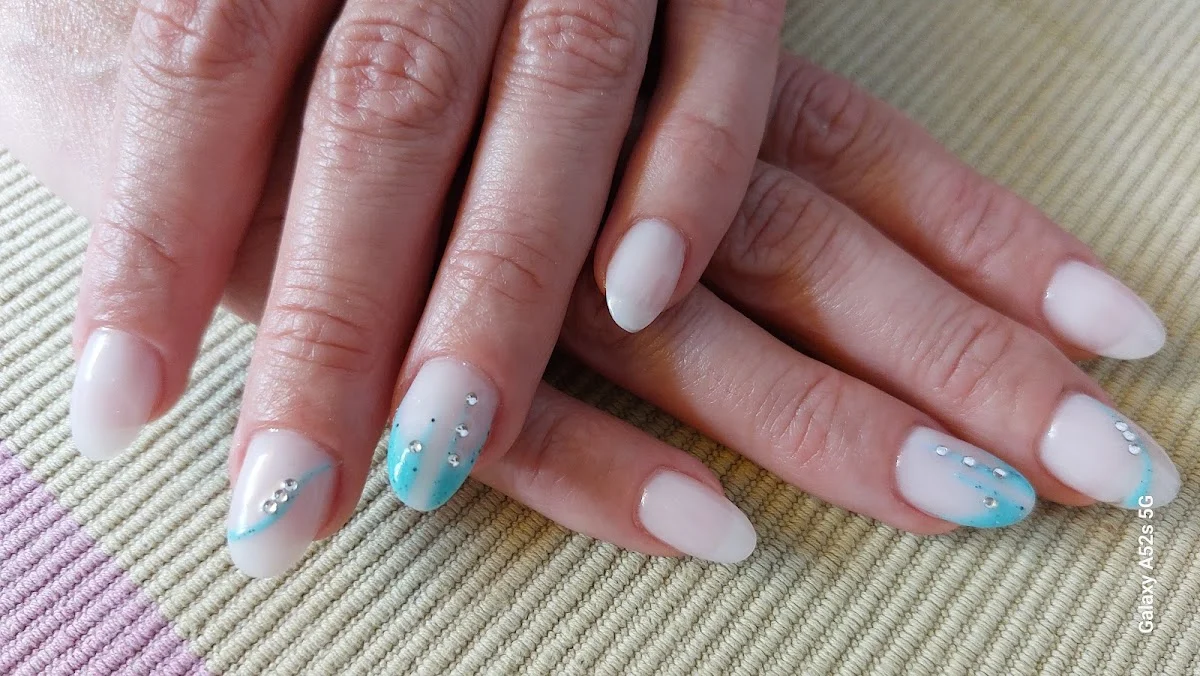 Betty's Nails