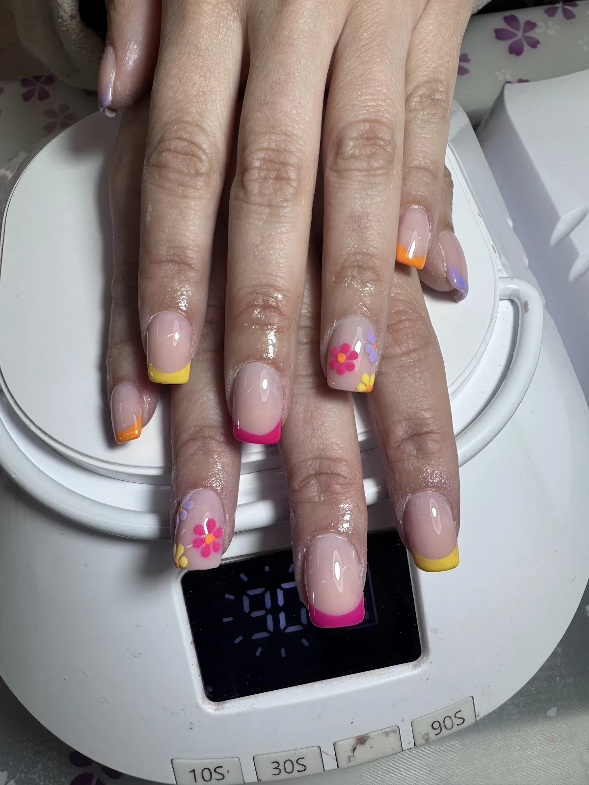 Bong Nails - León