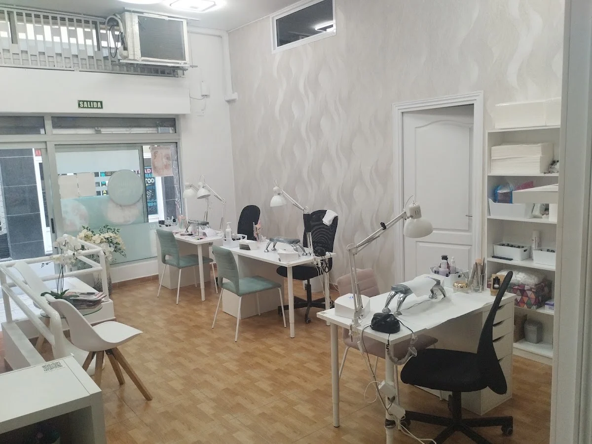 Brenda's Nail SALON - 4