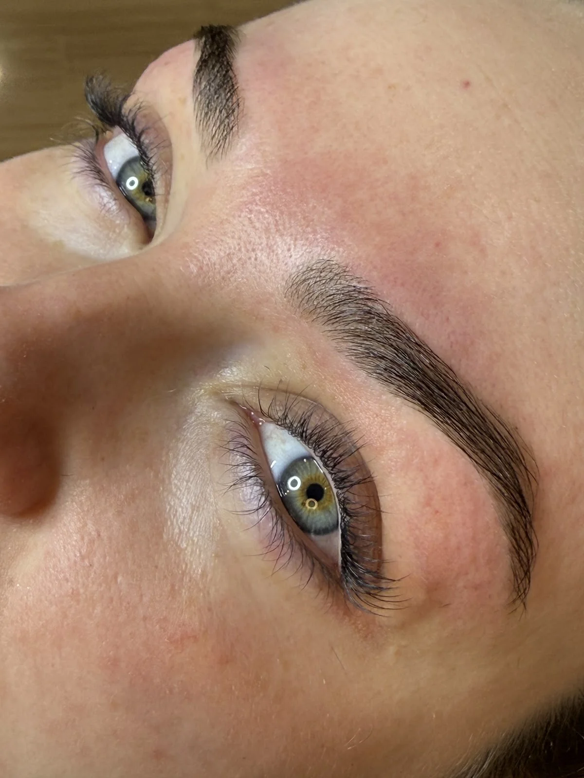 Click Lash&Brow - Extensiones de pestañas y diseño de cejas