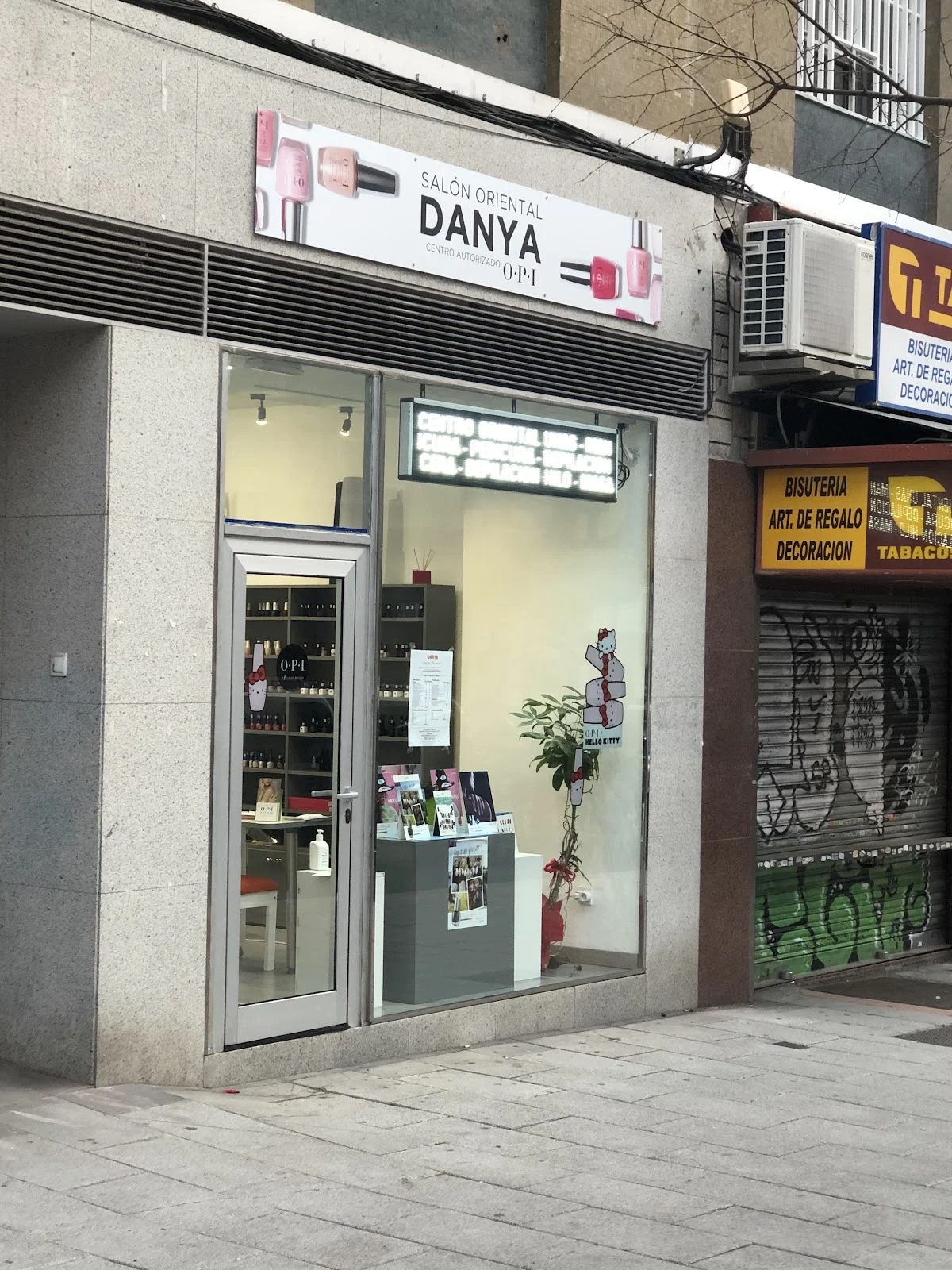 DANYA UÑAS (Nail and Beauty salon) - 5