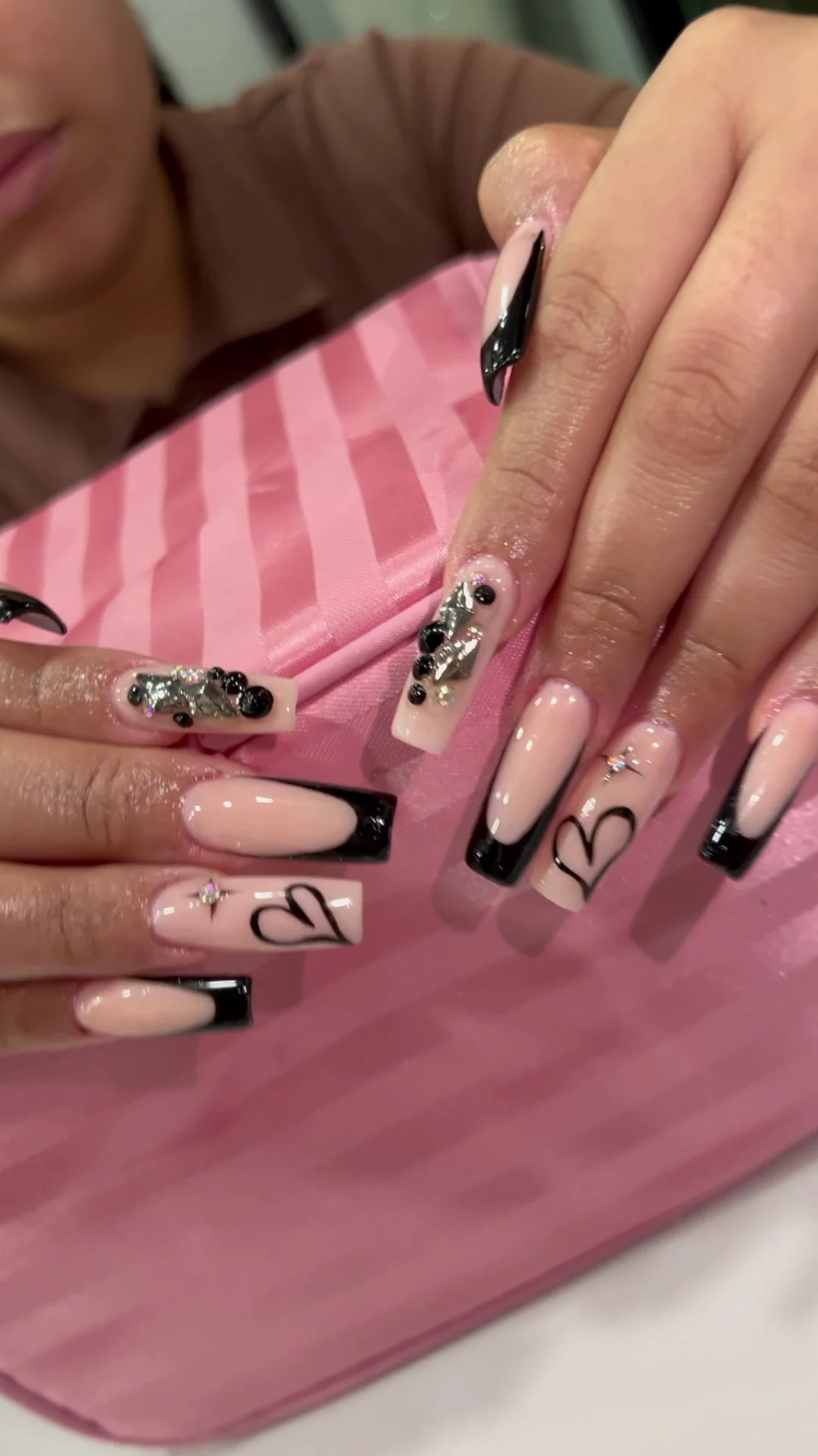 D’chloe nails - 5