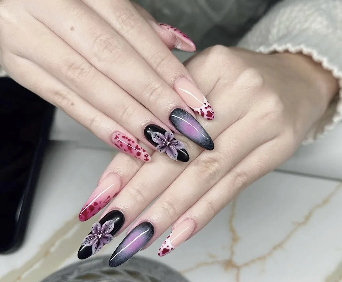 Diamond Nails - 5