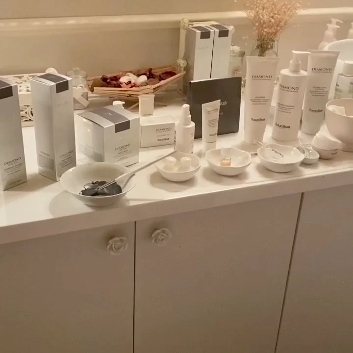 Divas Beauty Lounge. Estética Avanzada y Naturopatia - 3