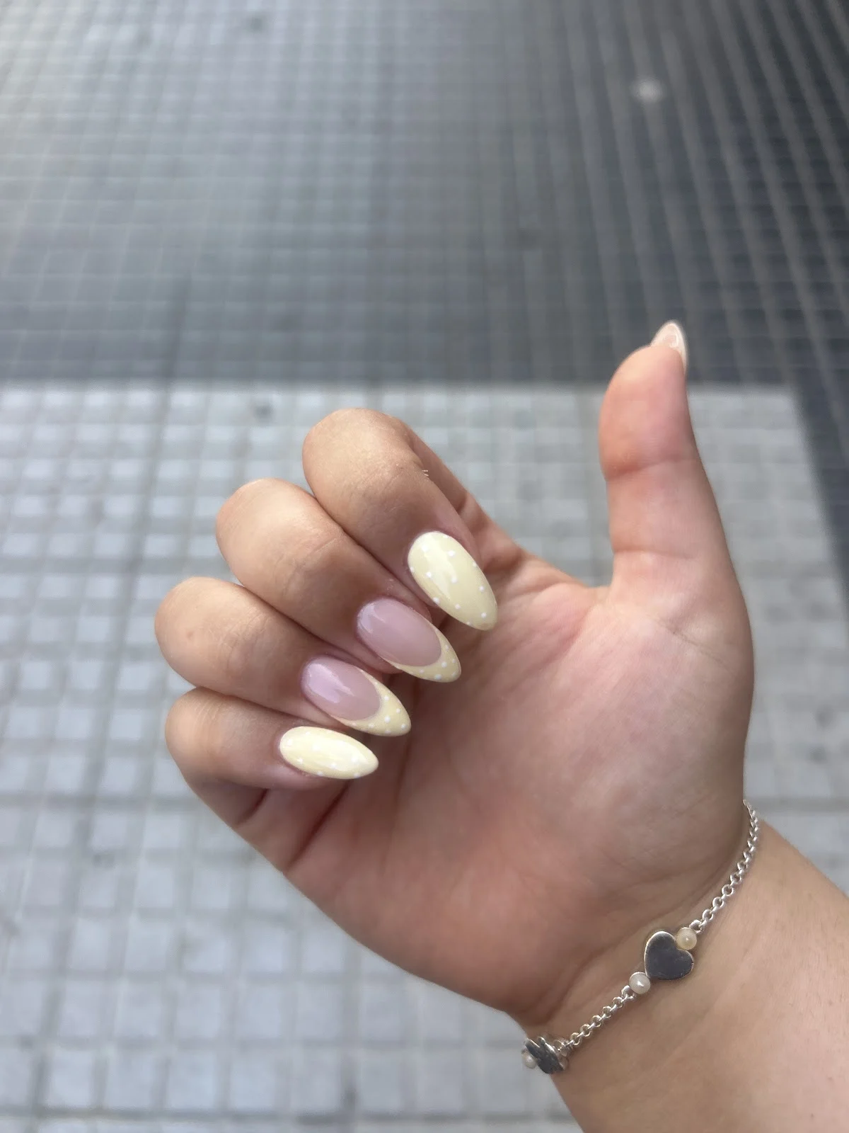 Divinity Body Nails & Peluquería - 2