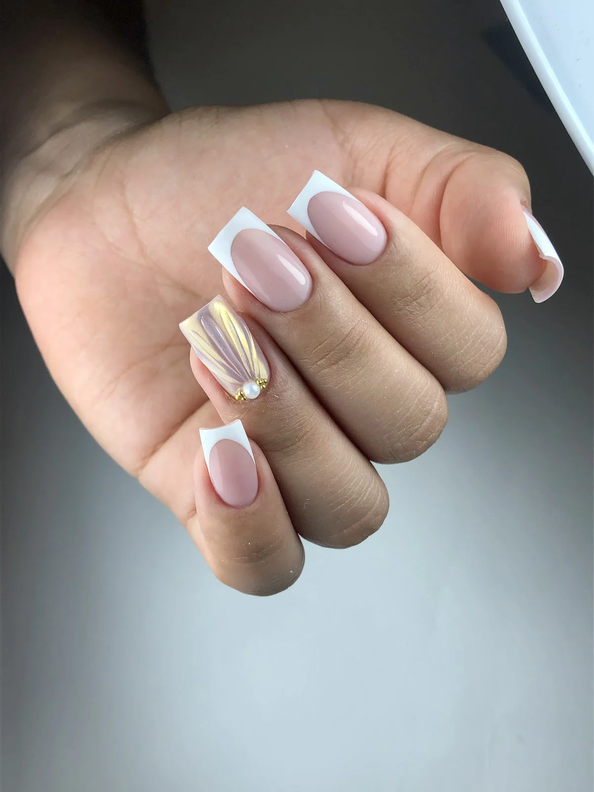 Exclusive Nails Studio - Manicura rusa - Pedicura rusa - Gel - 2