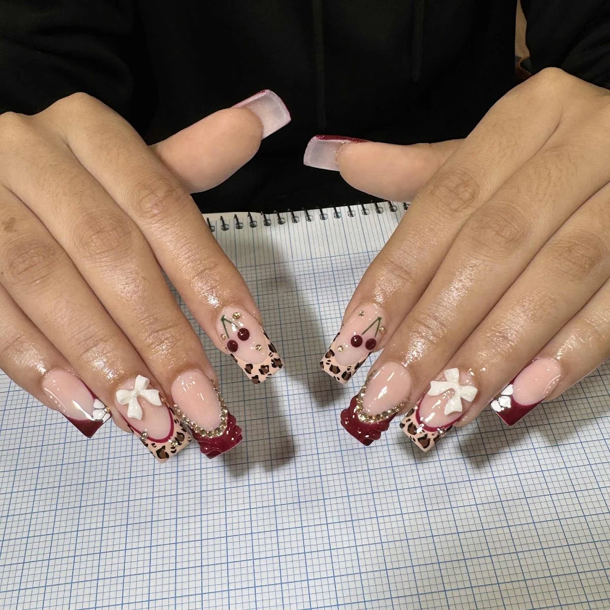 Feliz nails
