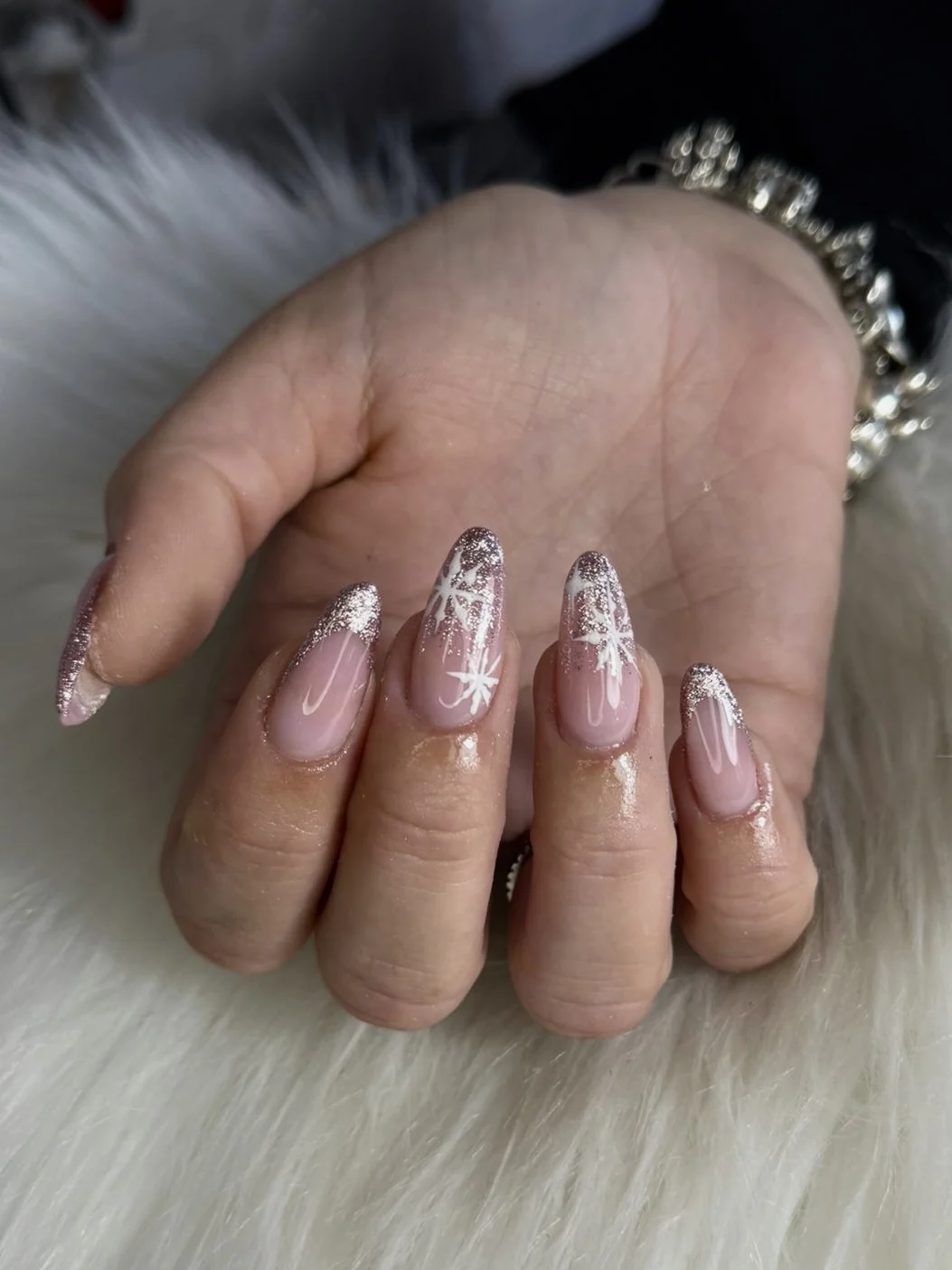 Glow nails - 2