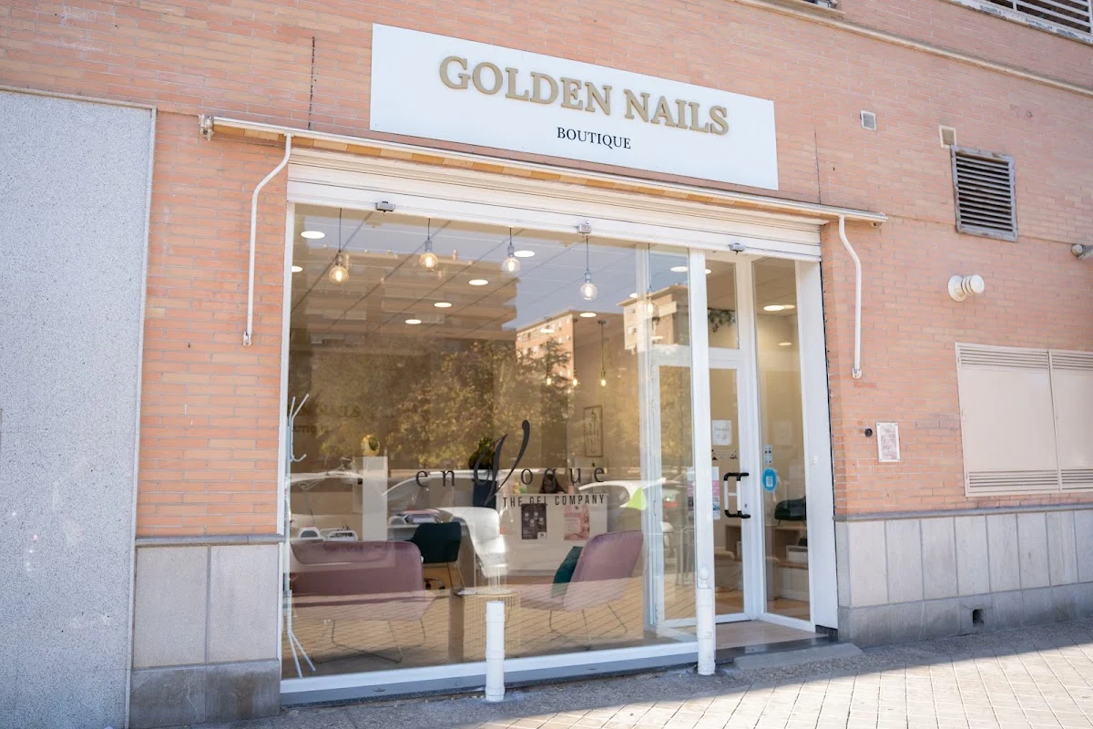 Golden Nails Boutique | Centro de Estética en Granada