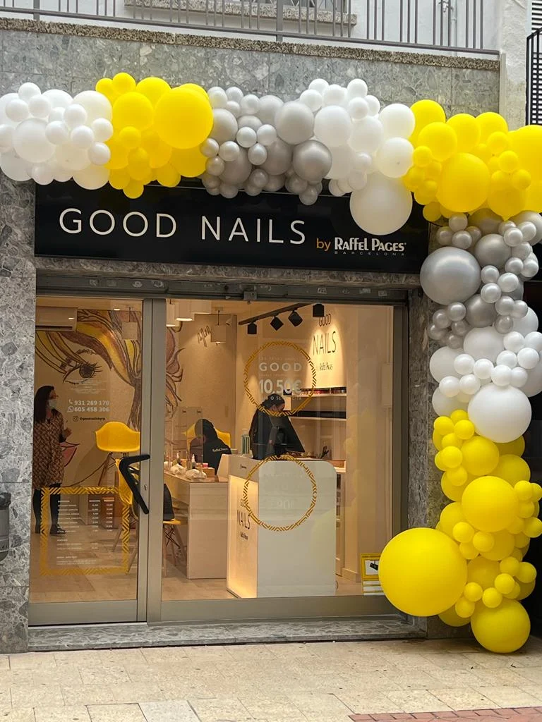 GOOD NAILS BY RAFFEL PAGÈS