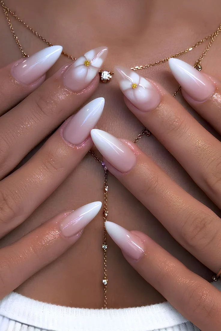 Halong Nails