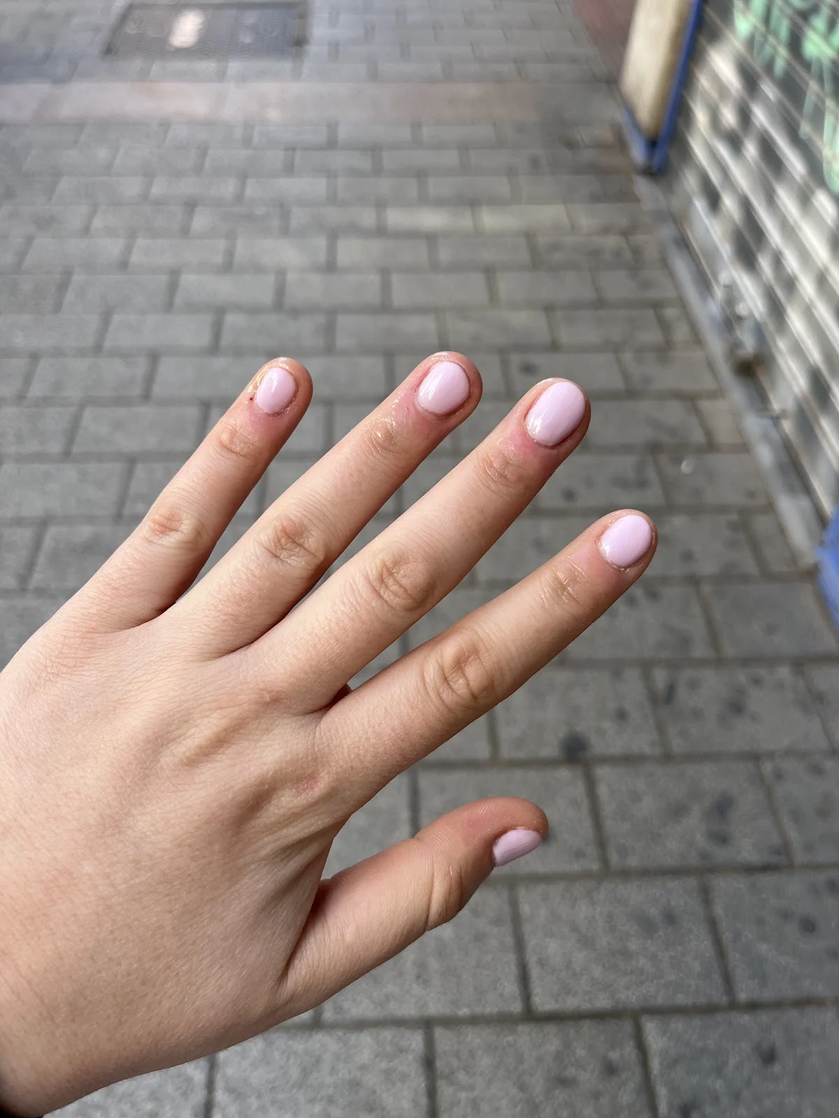 Hello Nails