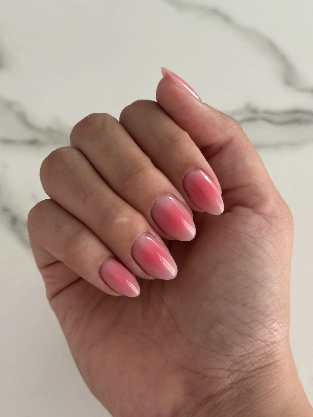Hello Nails