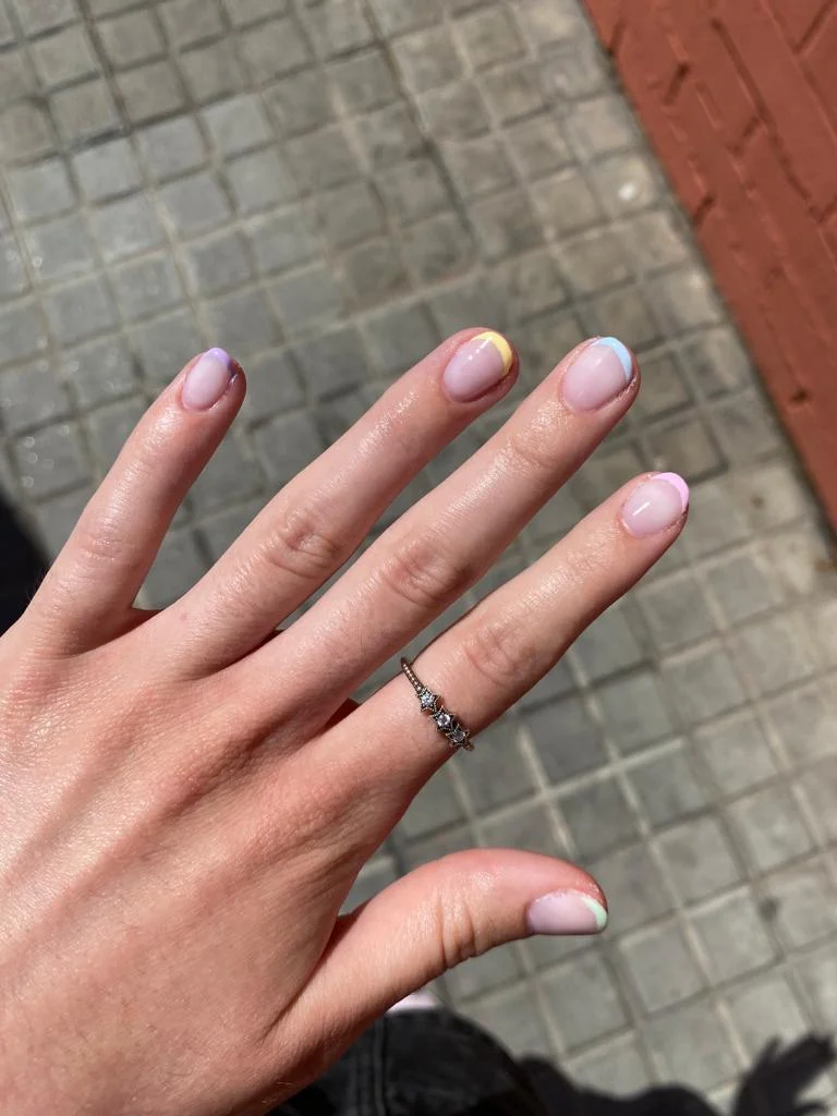 Hello Nails