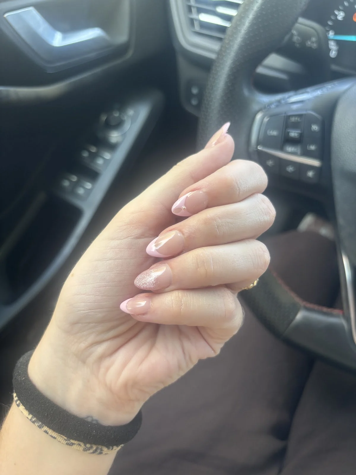 Hello Nails - 2