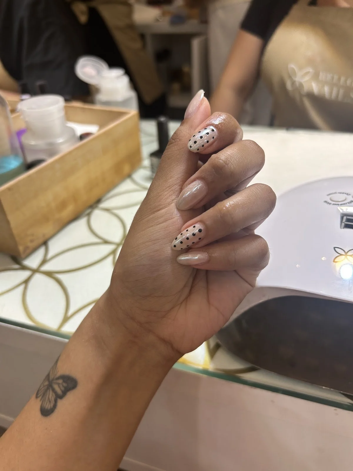 Hello Nails - 2