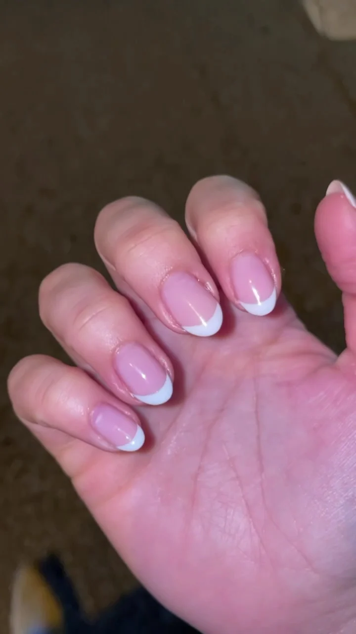 Hello Nails - 3