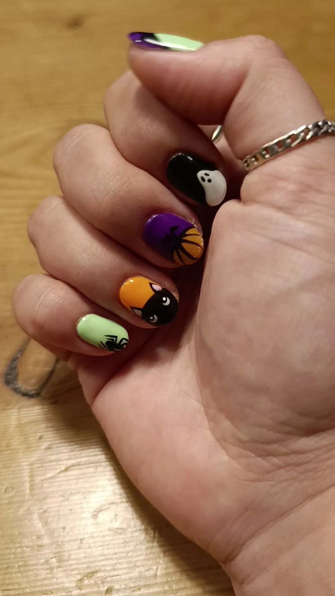 Hello Nails - 3