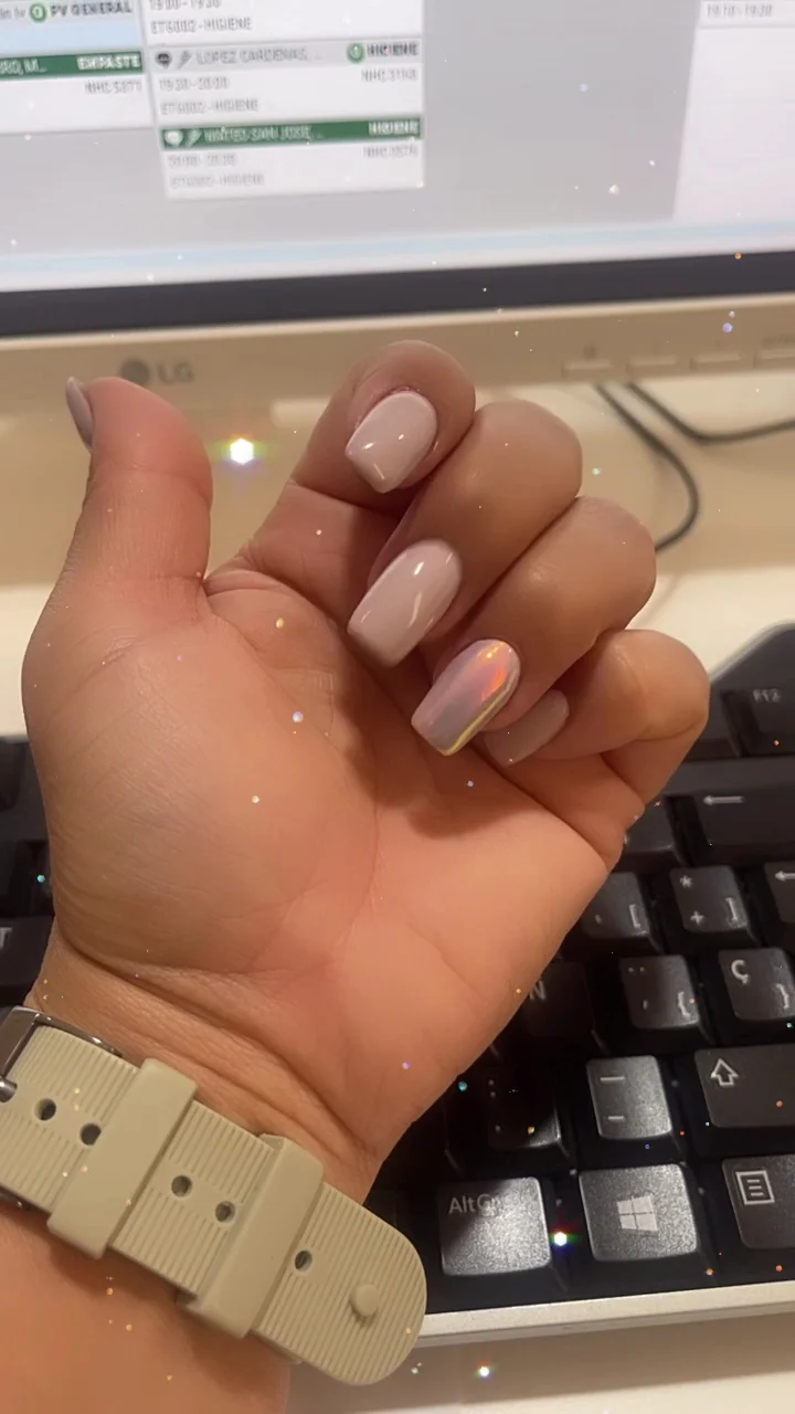 Hello Nails - 3