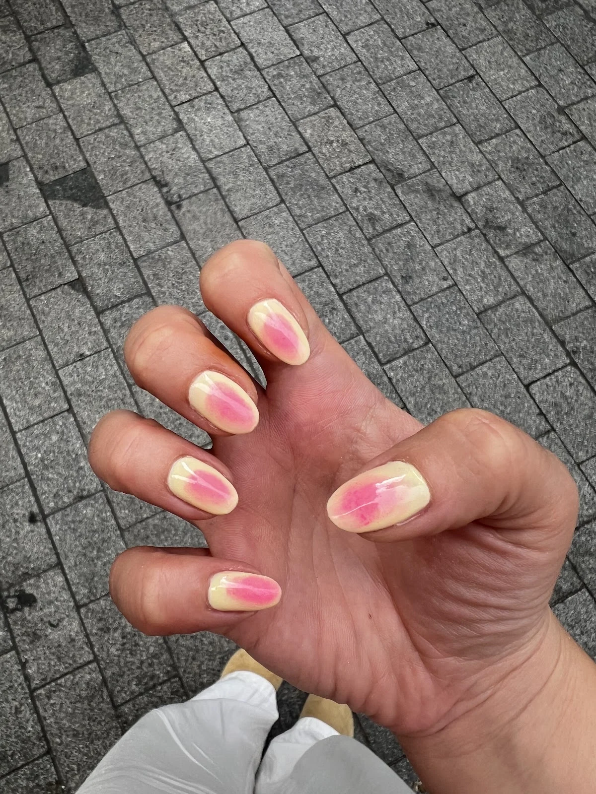 Hello Nails - 5