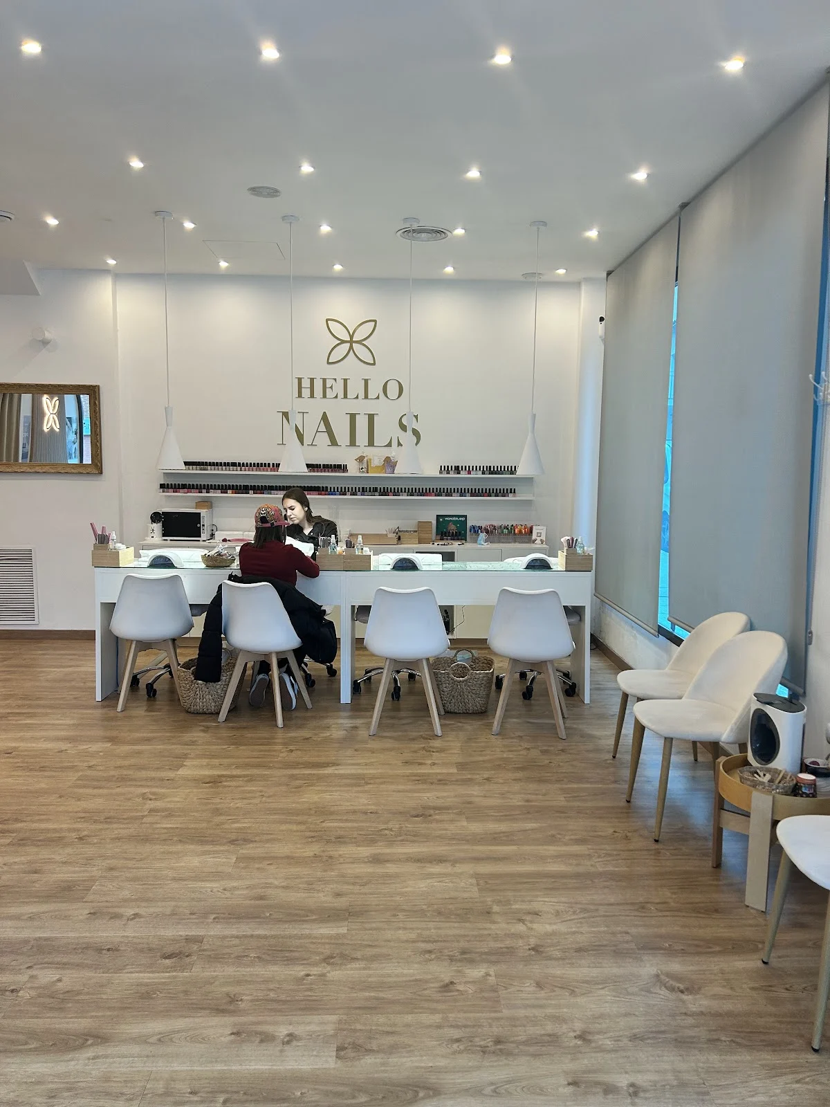 Hello Nails - 5
