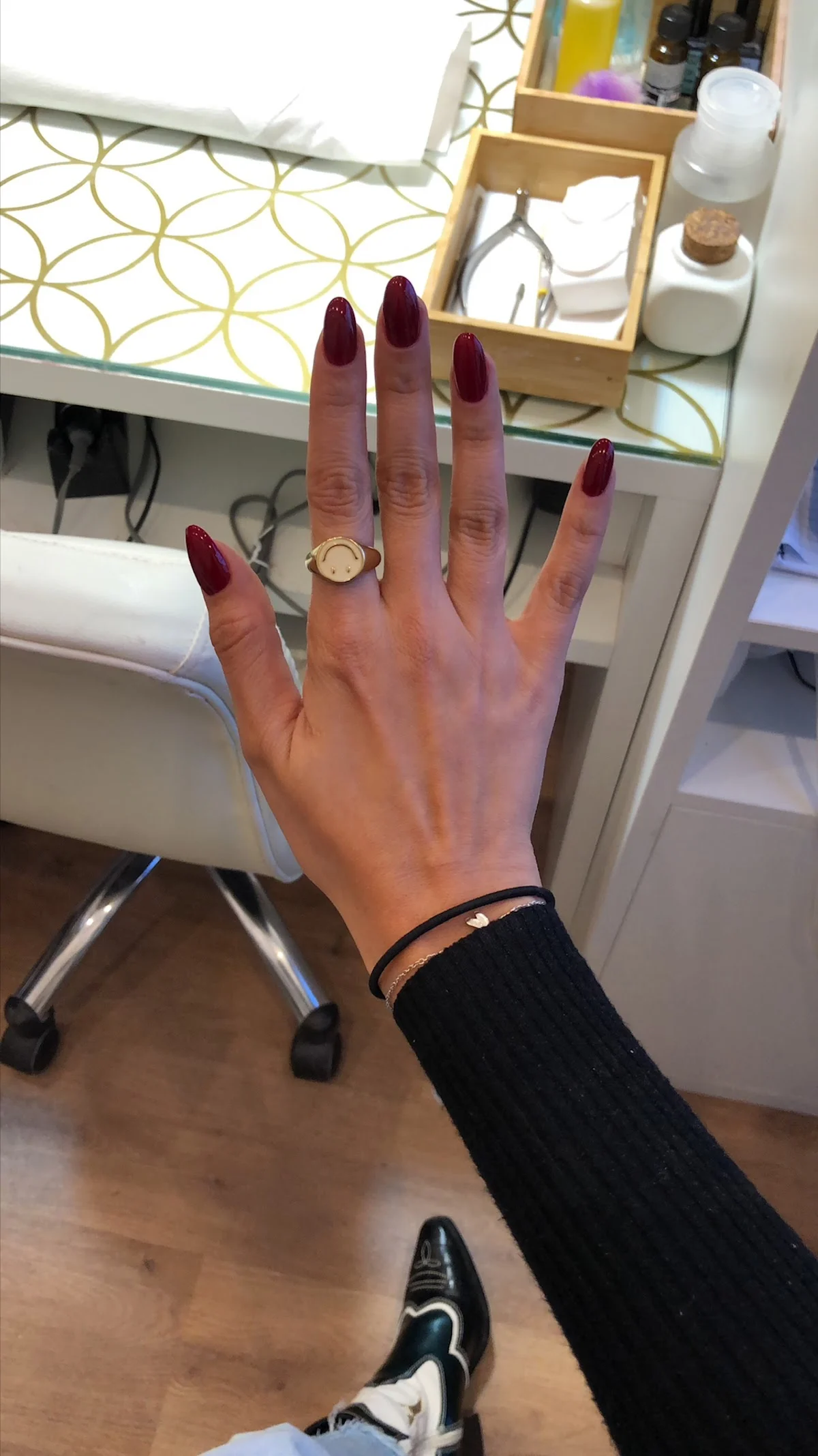 Hello Nails - 8
