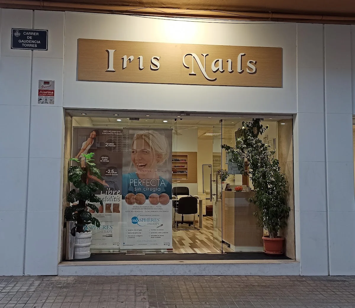 Iris Nails - 2