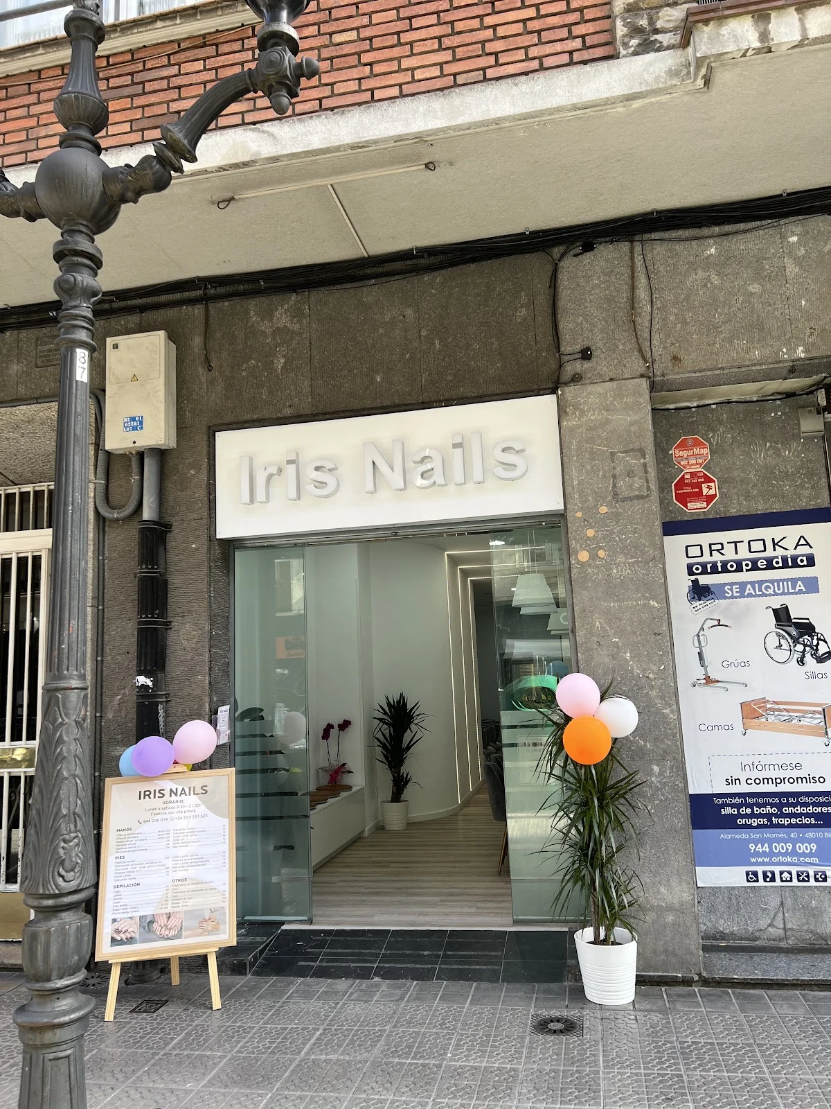 Iris Nails