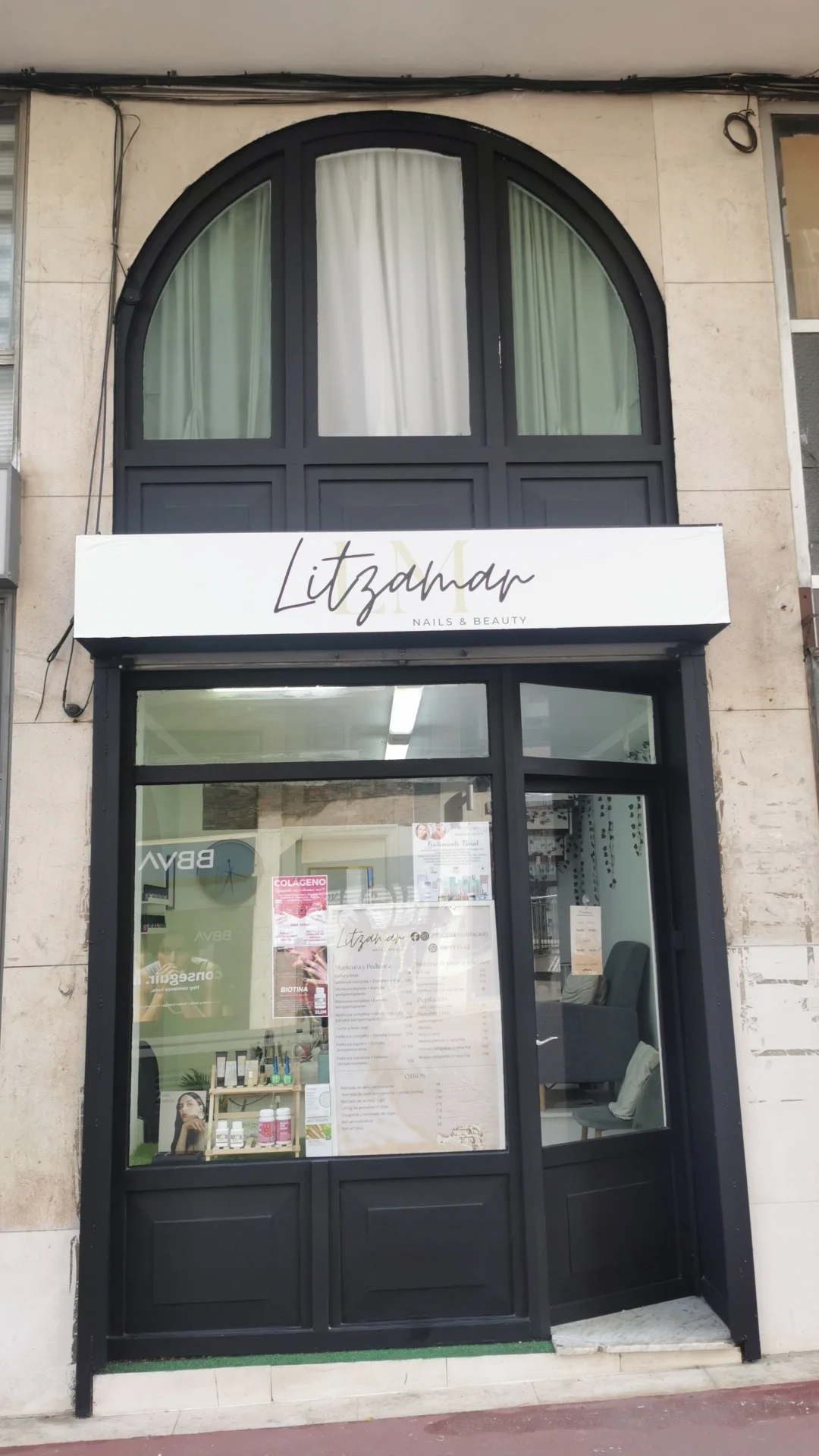 Litzamar Nails & Beauty - 6