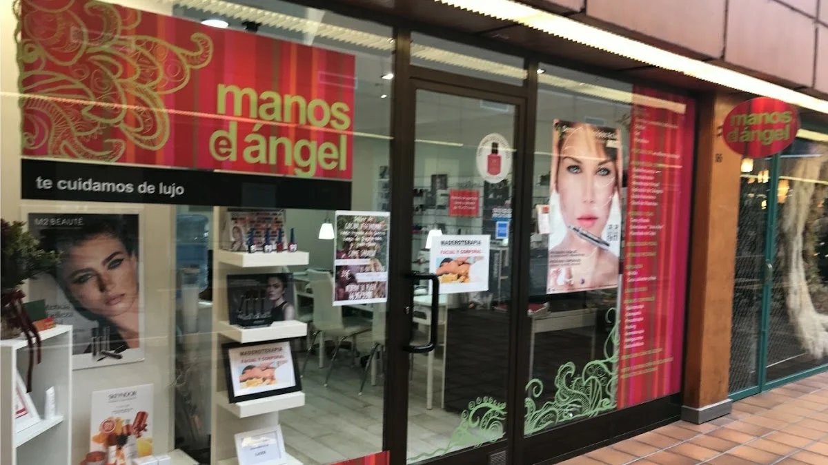 Manos De Ángel Bienestar y Belleza - Uñas y Microblading Pozuelo - 2
