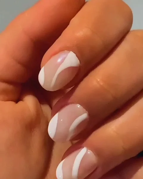Manos De Ángel Bienestar y Belleza - Uñas y Microblading Pozuelo - 3