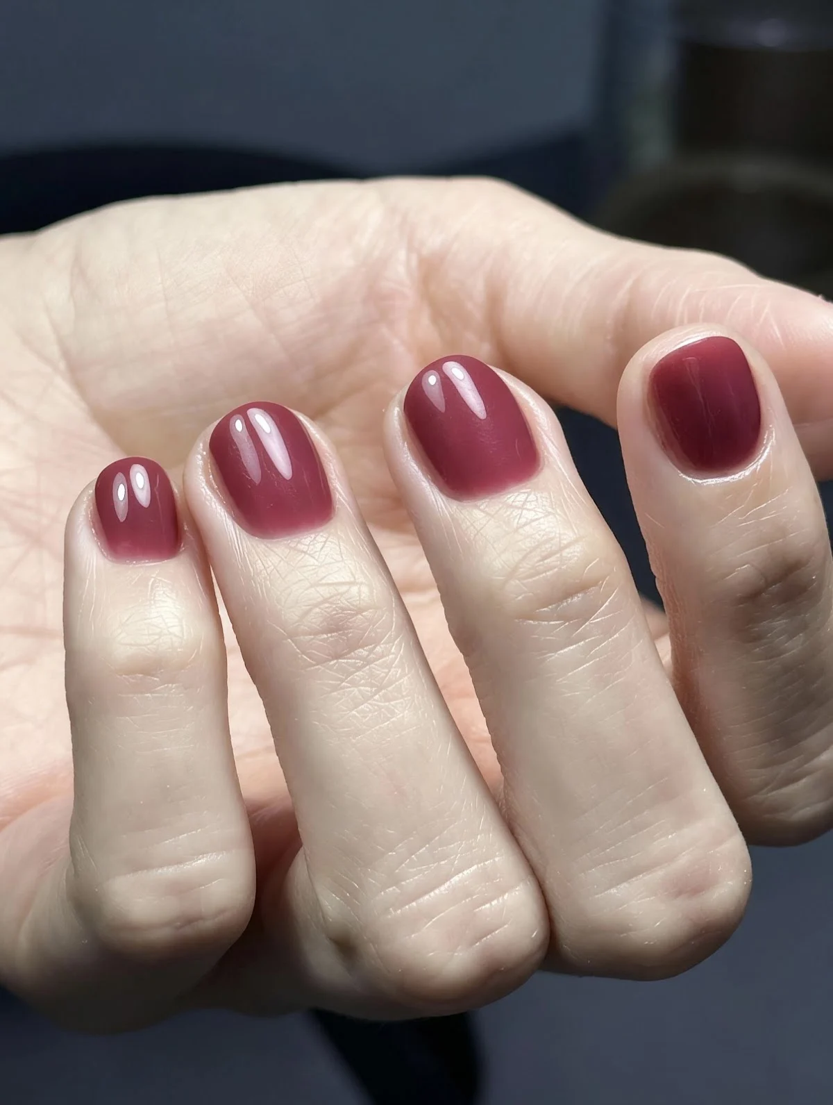Mika. Manicure • pedicure. - 2