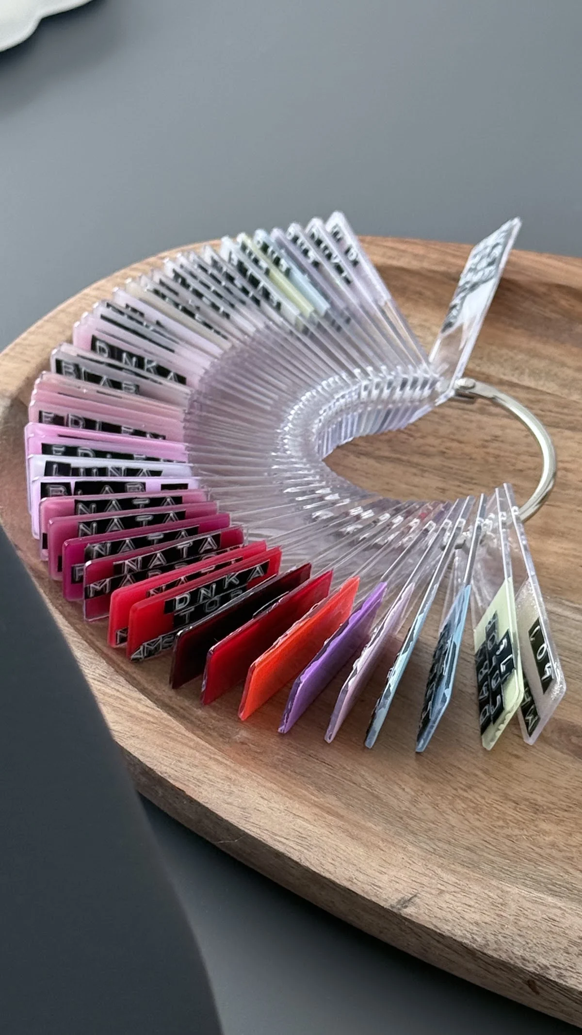 Mika. Manicure • pedicure. - 3
