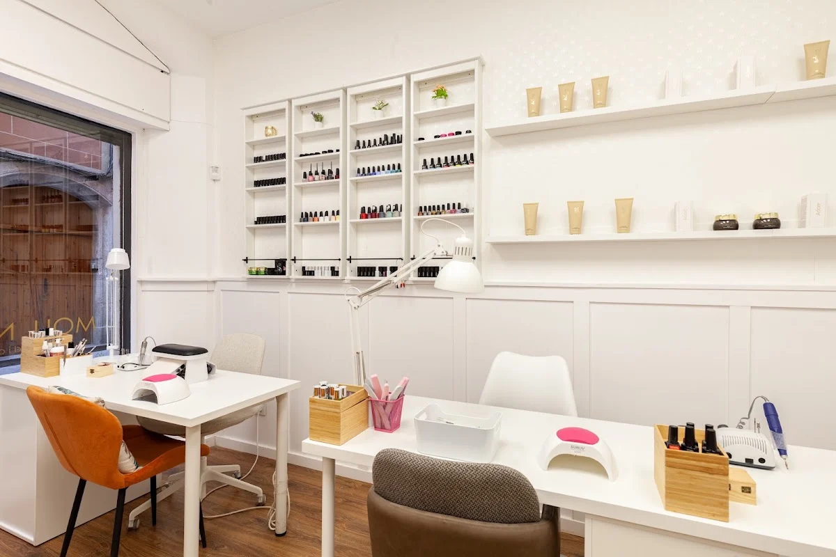 Moli Nails - 5