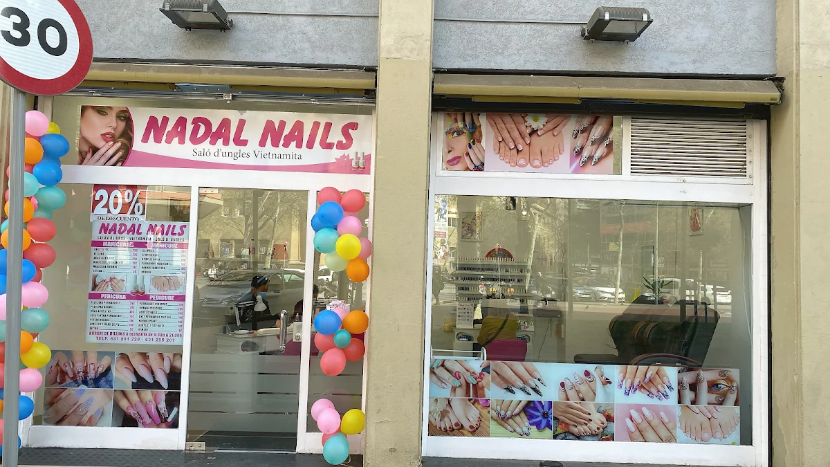 Nadal nails