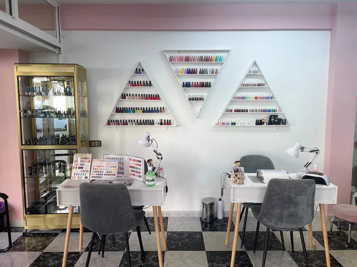 Nails & Beauty ESTHETIC