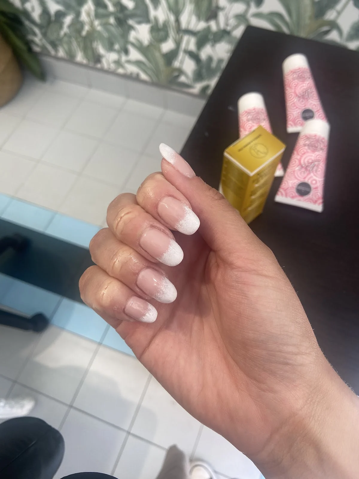 nails boutique g. Concha - 2