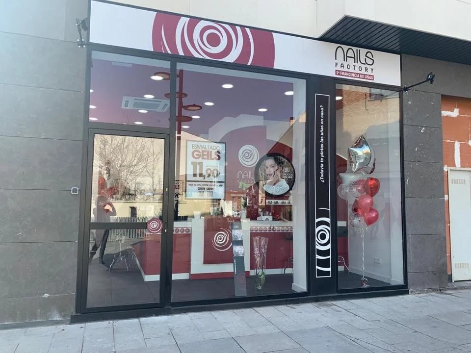 Nails Factory Pozuelo Plaza del Ayuntamiento - 2