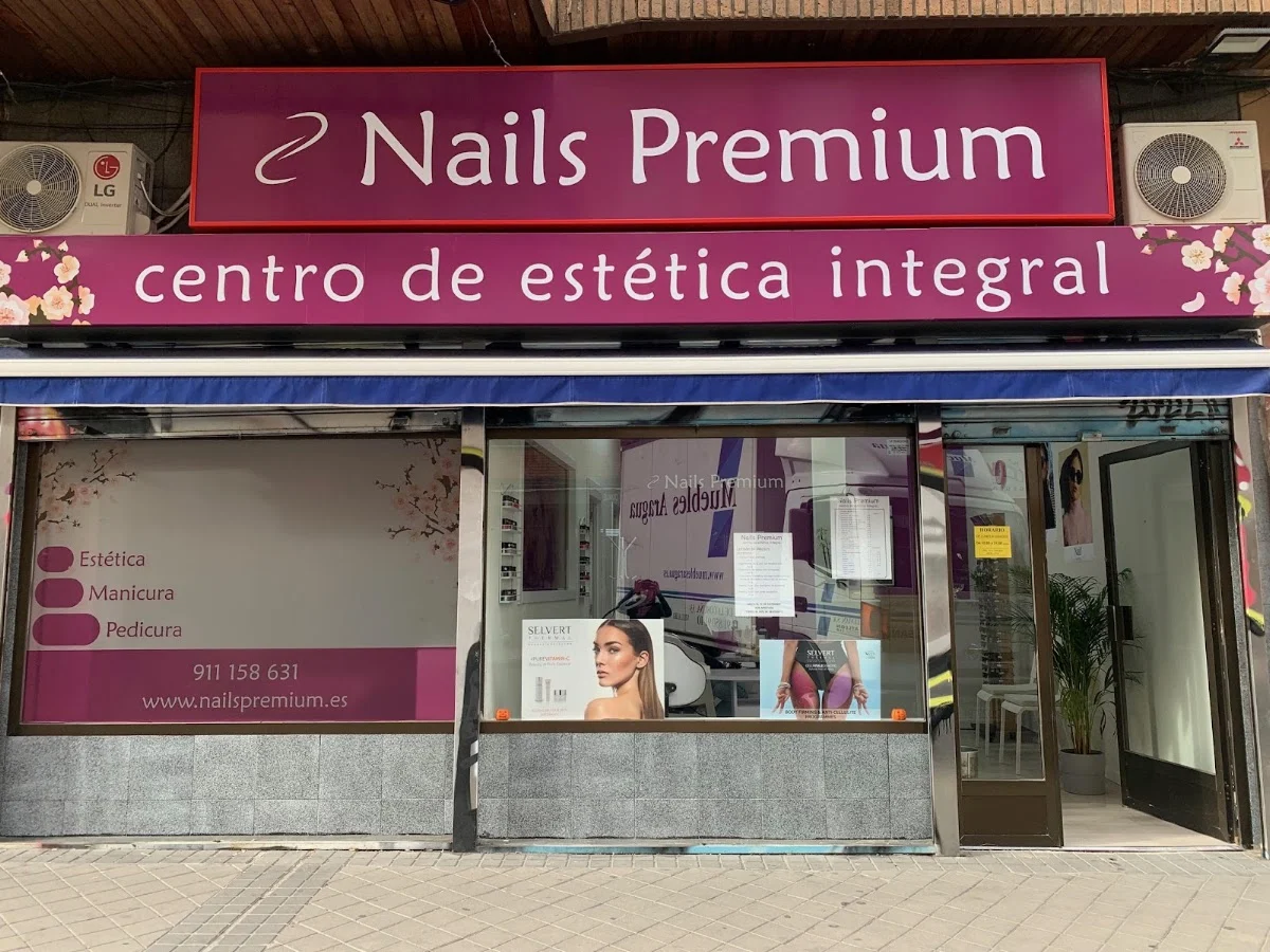 Nails Premium