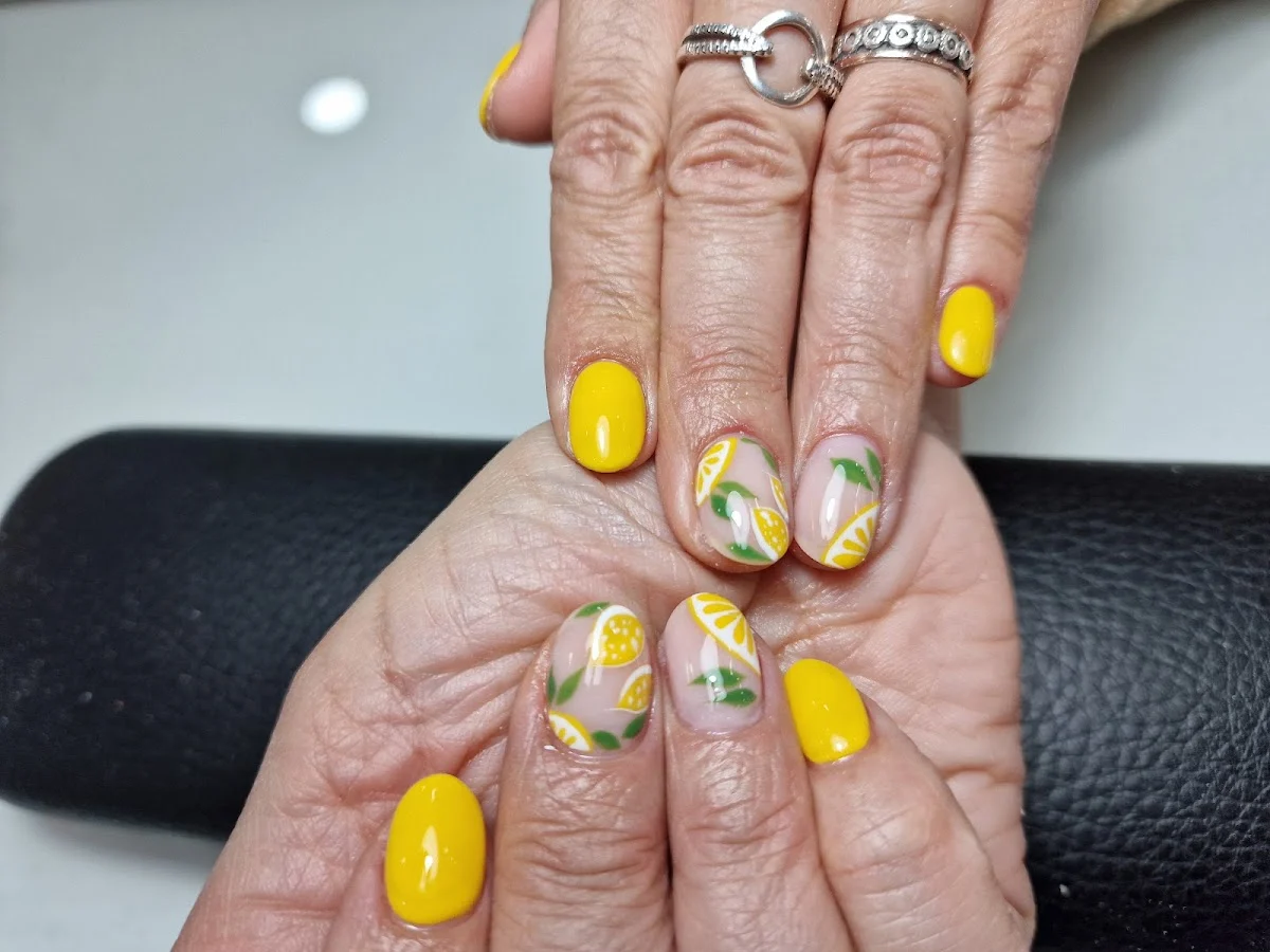NAILS VIETC19