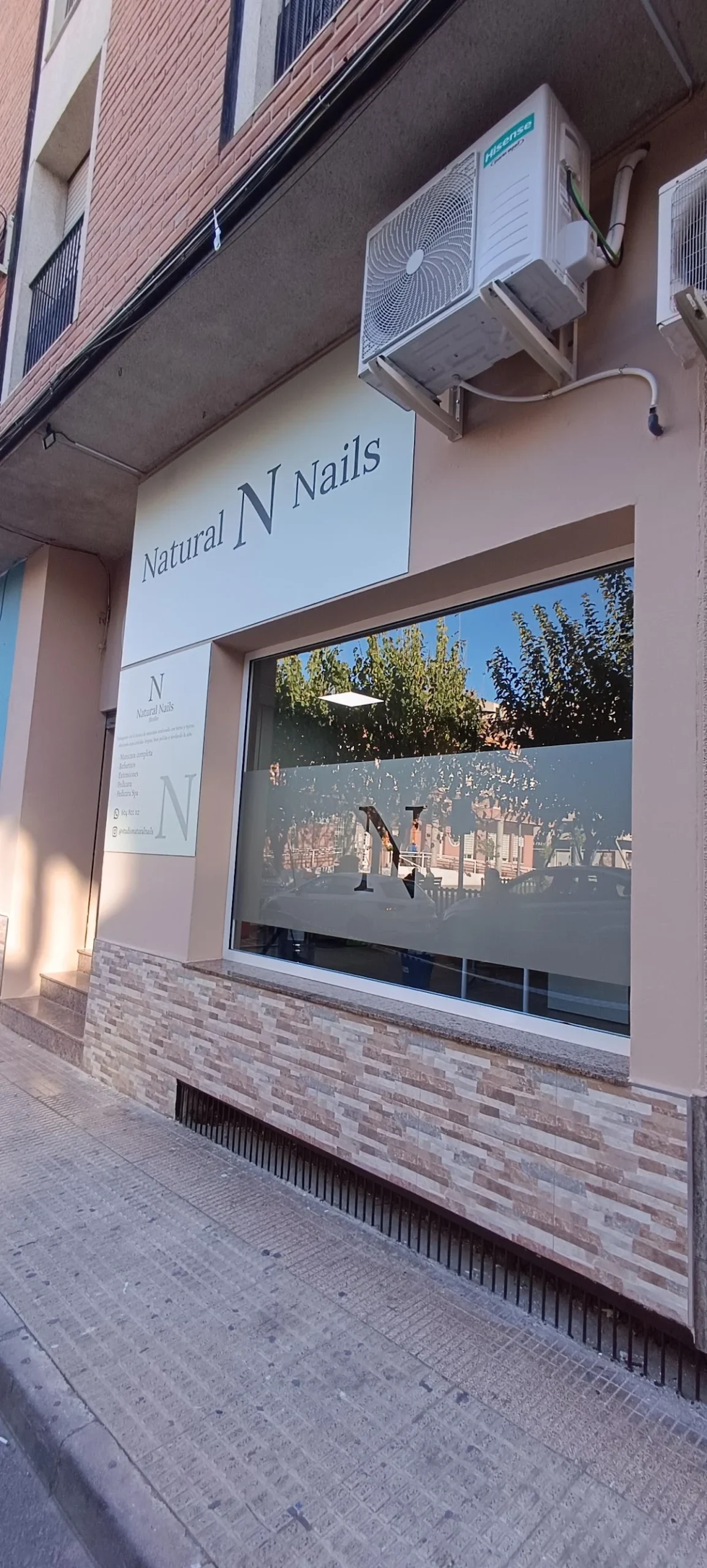 Natural Nails Studio - 4