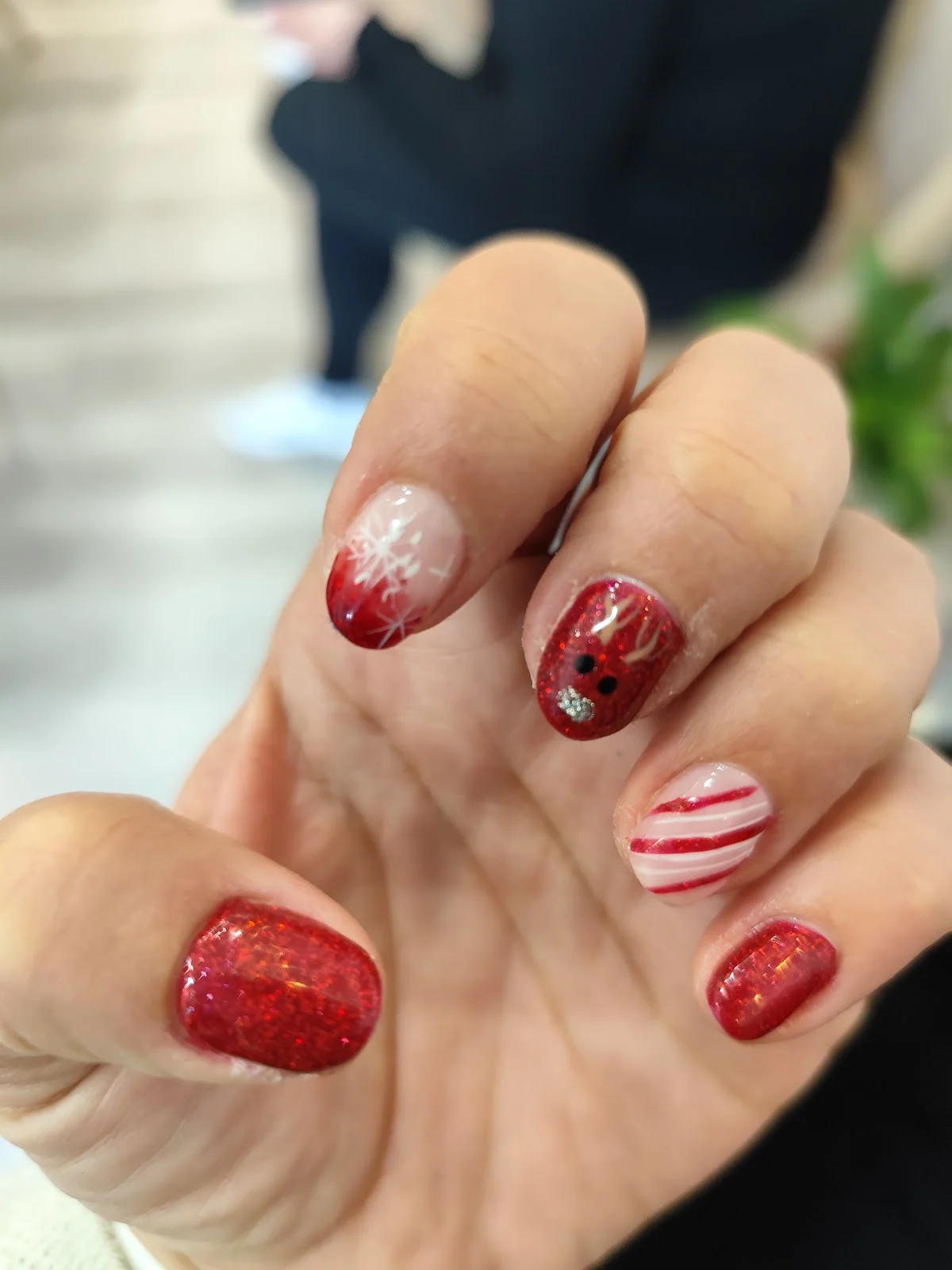 Q Nails