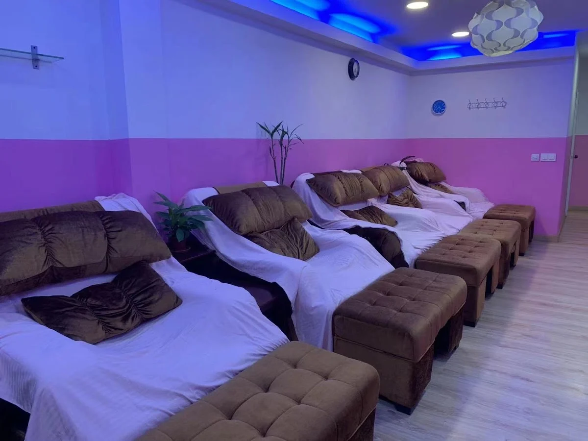 Qin Masaje Uñas Y Estética