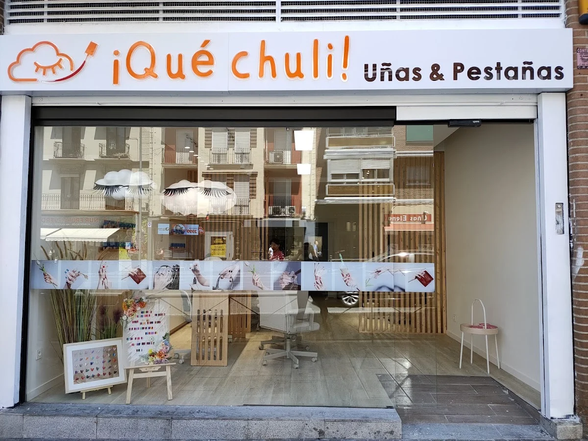 ¡Qué chuli! Uñas & pestañas.