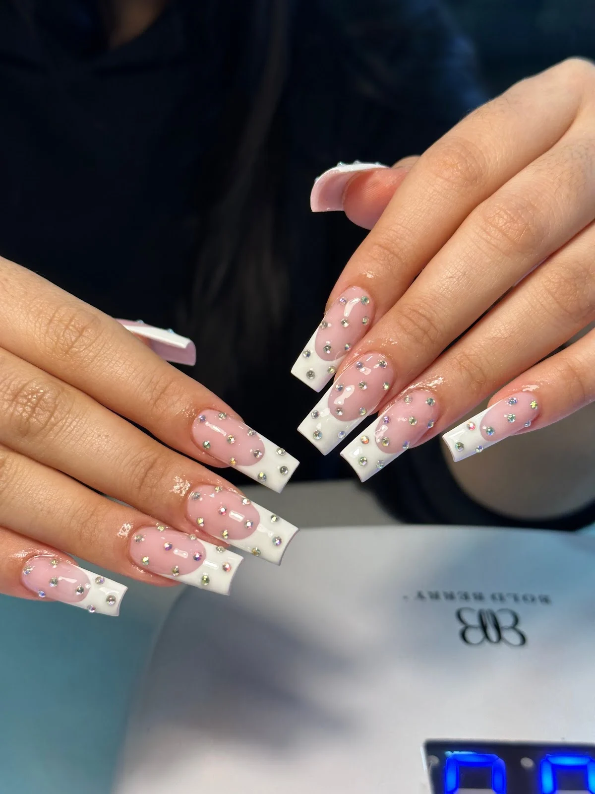 Retronails vietnamita
