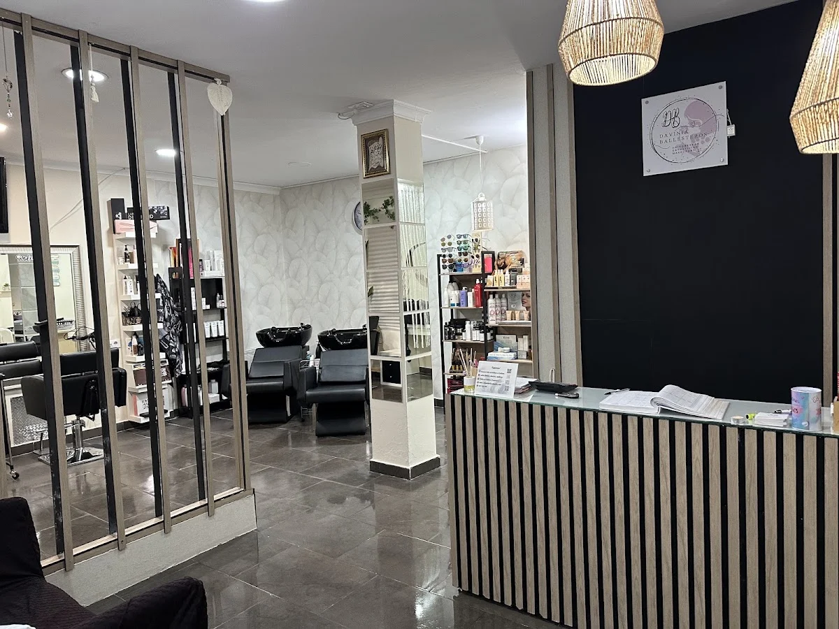 Salón de Belleza Davinia's