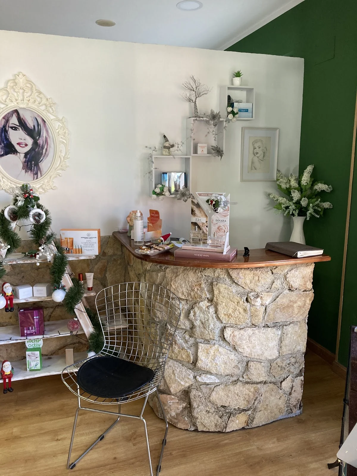 Salón De Belleza Mariela - 2