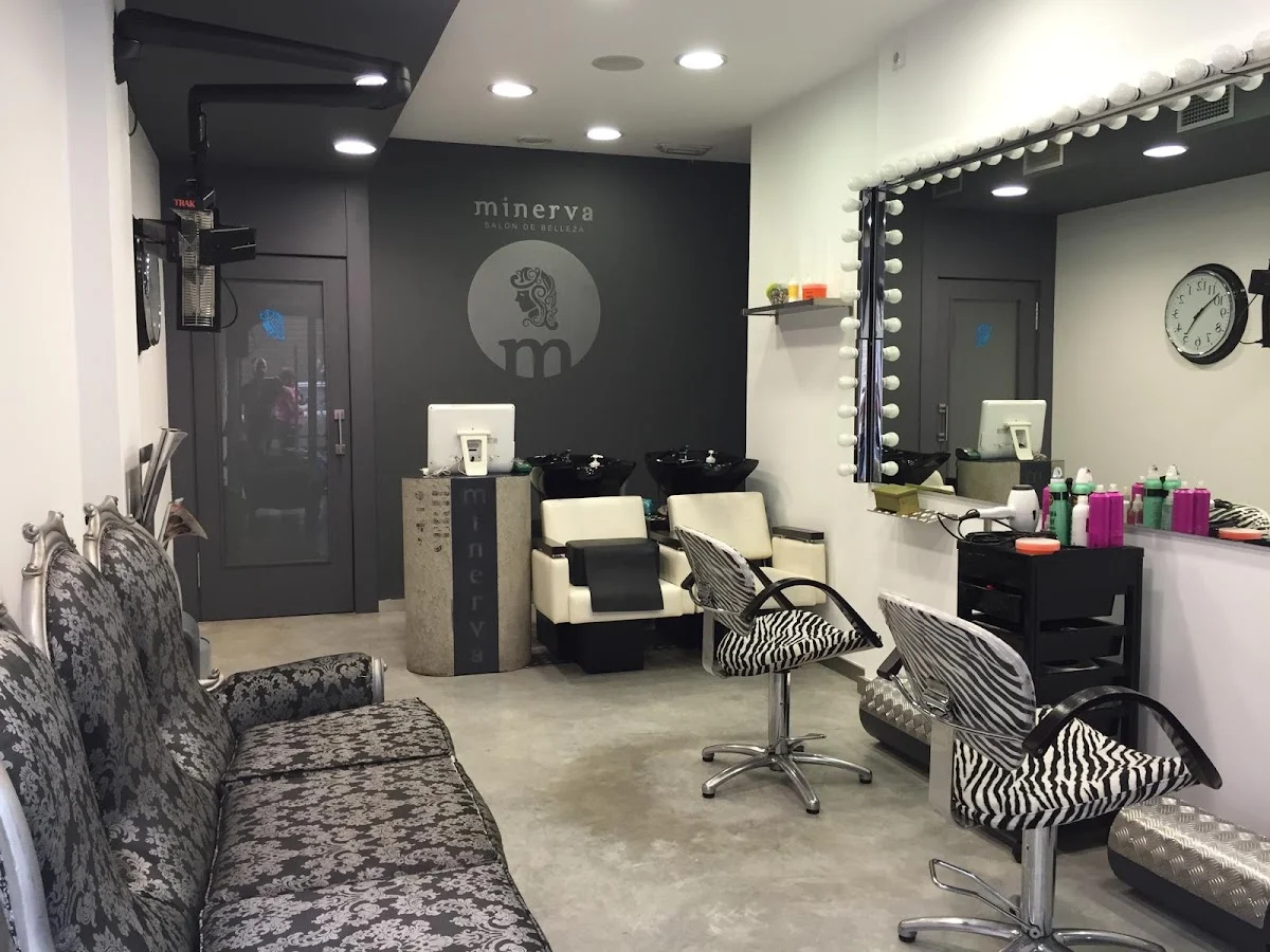 Salon de Belleza Minerva - Loli Arjona