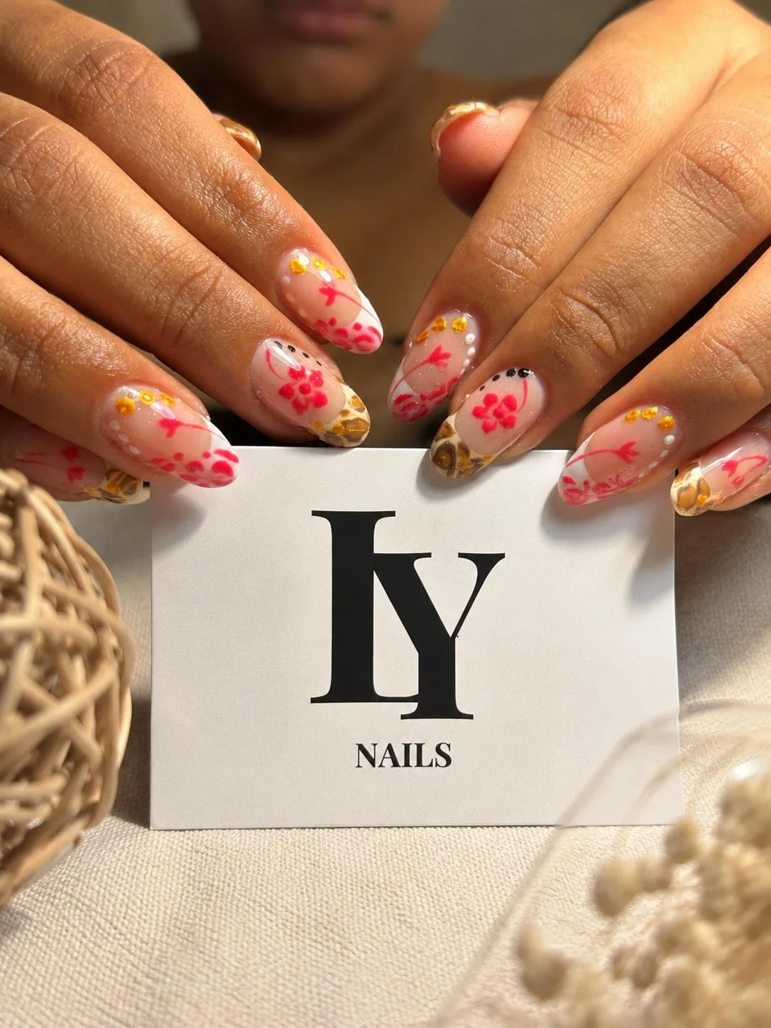 Salon LY Nails - 7